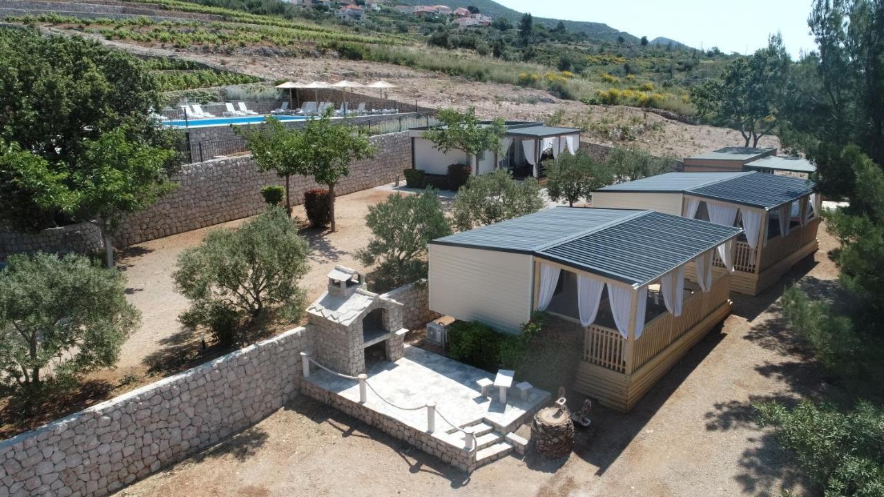 New Adria Mobile Home - Camp Vala Orebic Bagian luar foto