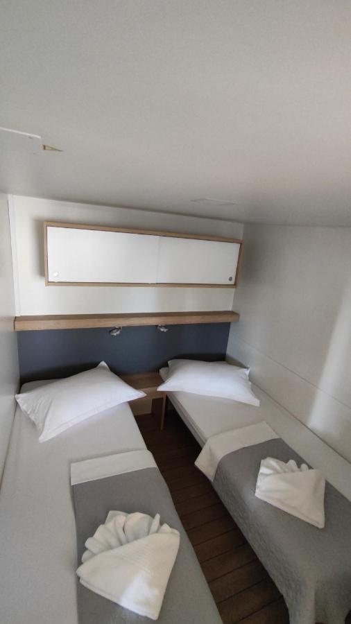 New Adria Mobile Home - Camp Vala Orebic Bagian luar foto